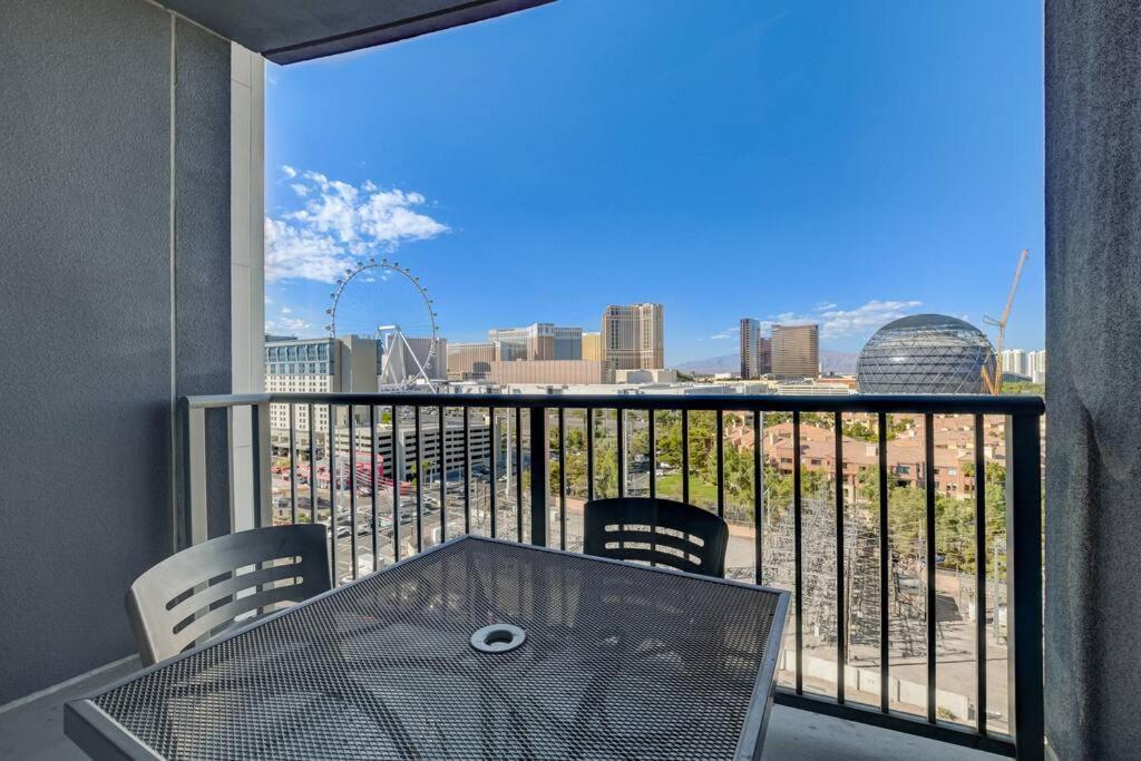 Ultimate Las Vegas Getaway One Bedroom Suite With Balcony, Kitchen, Gym, Pool & Free Parking Экстерьер фото